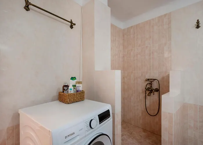 Prázdninový dům Valeli One Nausa