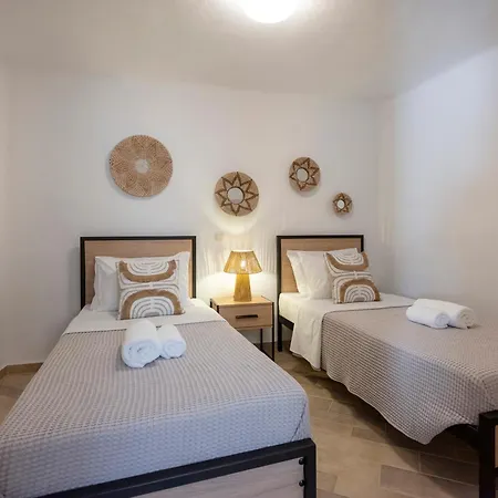 Valeli One ناوسا